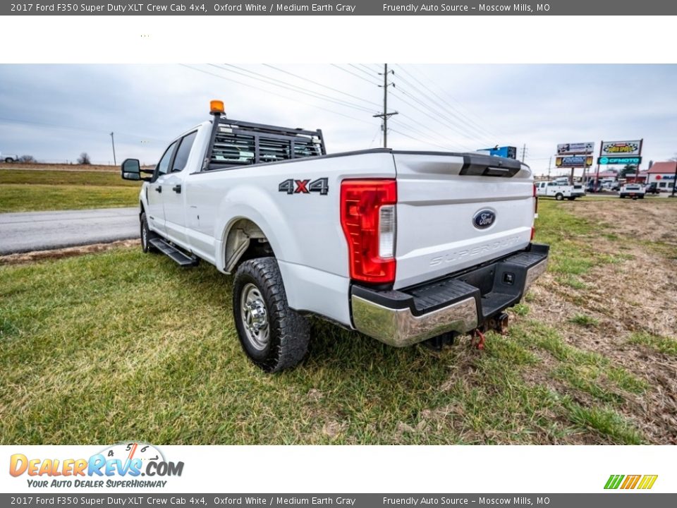 2017 Ford F350 Super Duty XLT Crew Cab 4x4 Oxford White / Medium Earth Gray Photo #6