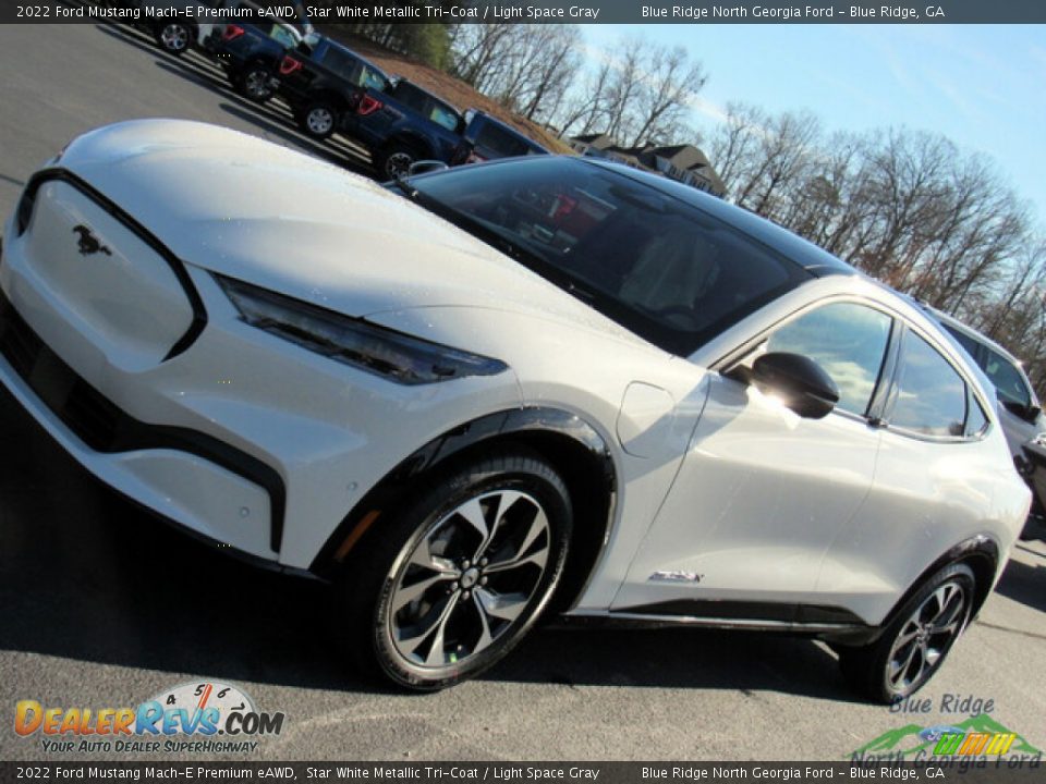 2022 Ford Mustang Mach-E Premium eAWD Star White Metallic Tri-Coat / Light Space Gray Photo #23