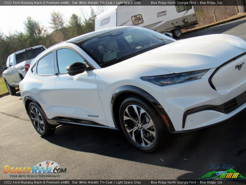 2022 Ford Mustang Mach-E Premium eAWD Star White Metallic Tri-Coat / Light Space Gray Photo #24