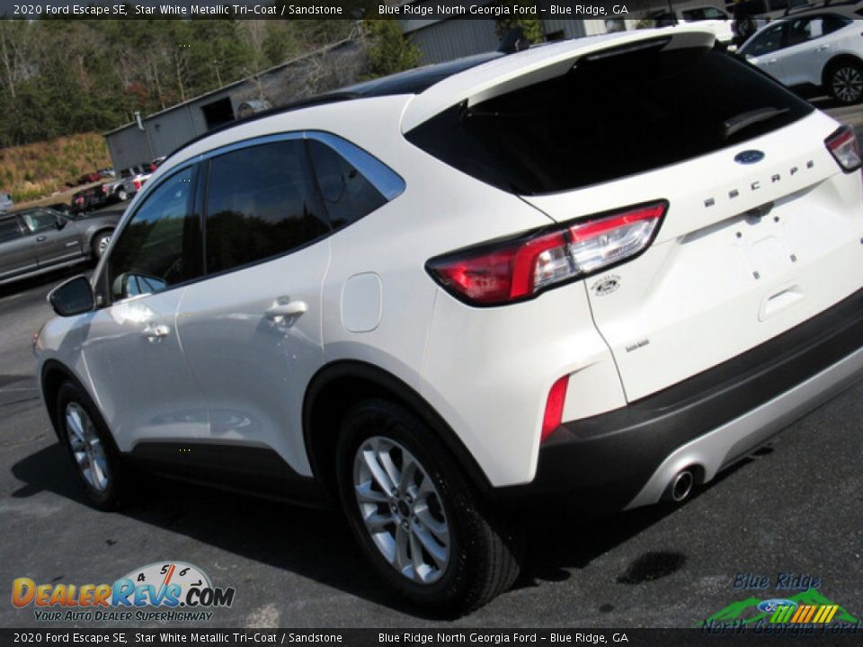 2020 Ford Escape SE Star White Metallic Tri-Coat / Sandstone Photo #30