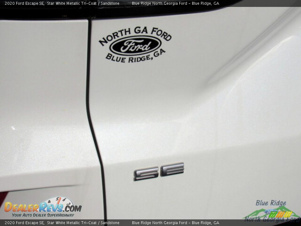 2020 Ford Escape SE Star White Metallic Tri-Coat / Sandstone Photo #31