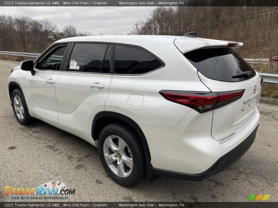 2023 Toyota Highlander LE AWD Wind Chill Pearl / Graphite Photo #2