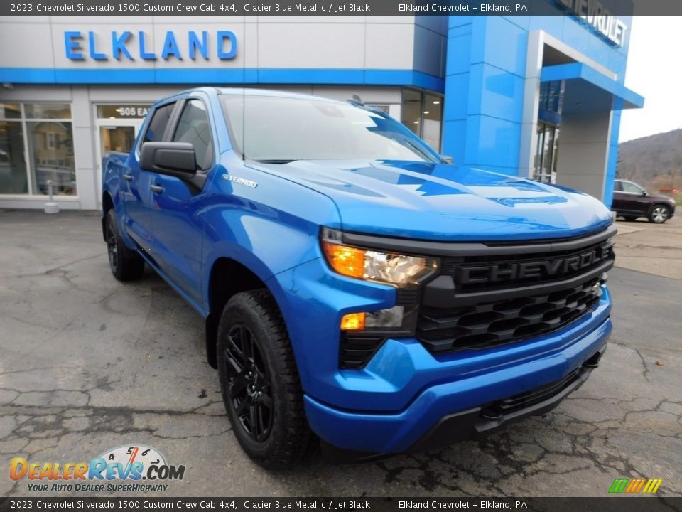 2023 Chevrolet Silverado 1500 Custom Crew Cab 4x4 Glacier Blue Metallic / Jet Black Photo #5