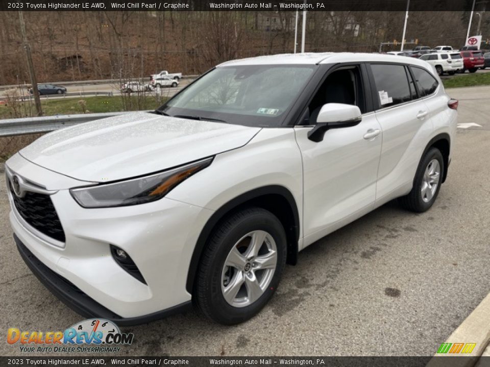 2023 Toyota Highlander LE AWD Wind Chill Pearl / Graphite Photo #7