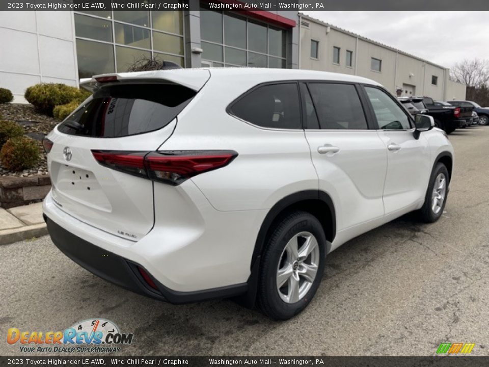 2023 Toyota Highlander LE AWD Wind Chill Pearl / Graphite Photo #9