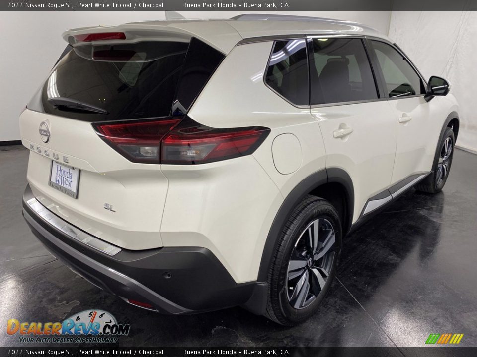 2022 Nissan Rogue SL Pearl White Tricoat / Charcoal Photo #7