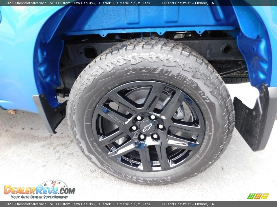 2023 Chevrolet Silverado 1500 Custom Crew Cab 4x4 Glacier Blue Metallic / Jet Black Photo #12