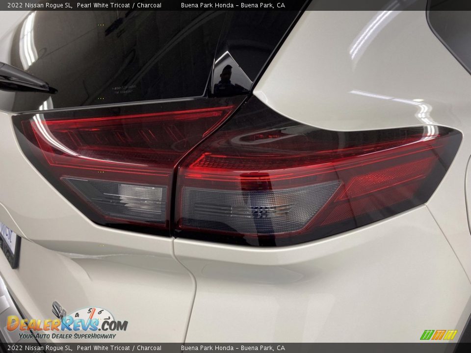2022 Nissan Rogue SL Pearl White Tricoat / Charcoal Photo #12