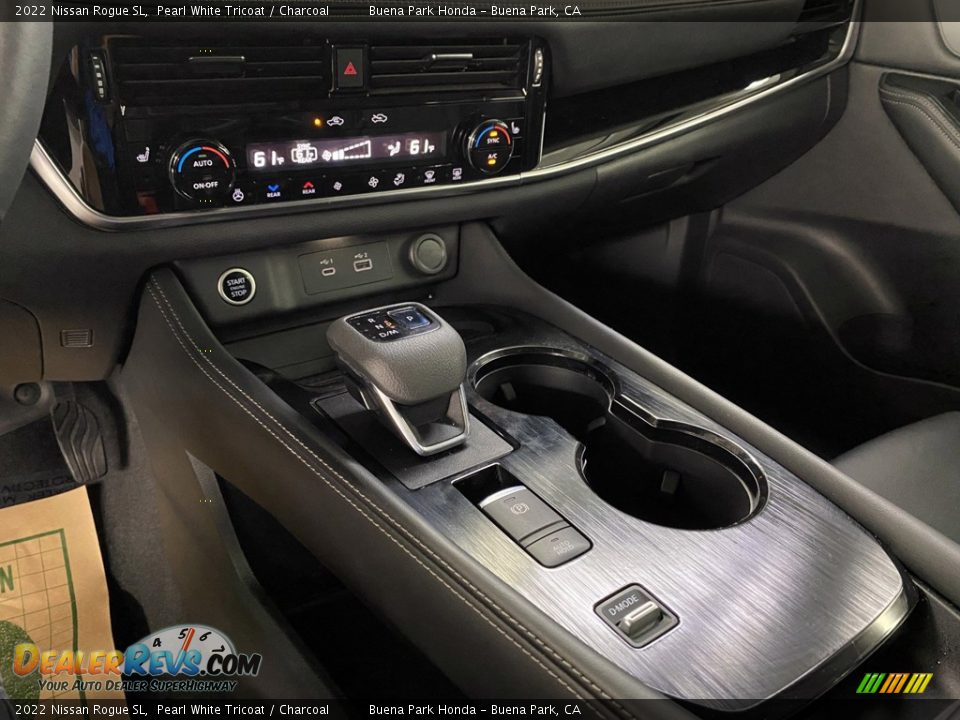 2022 Nissan Rogue SL Shifter Photo #26