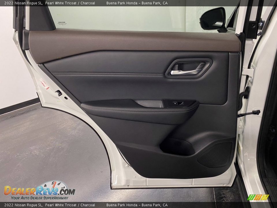 Door Panel of 2022 Nissan Rogue SL Photo #29