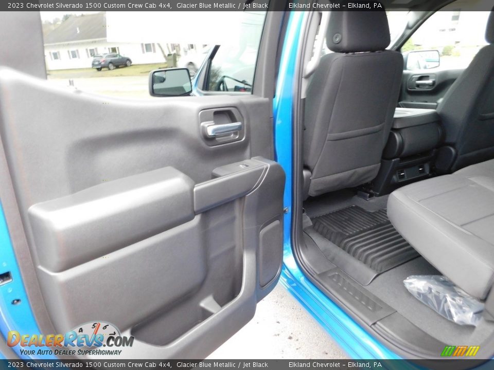 2023 Chevrolet Silverado 1500 Custom Crew Cab 4x4 Glacier Blue Metallic / Jet Black Photo #35