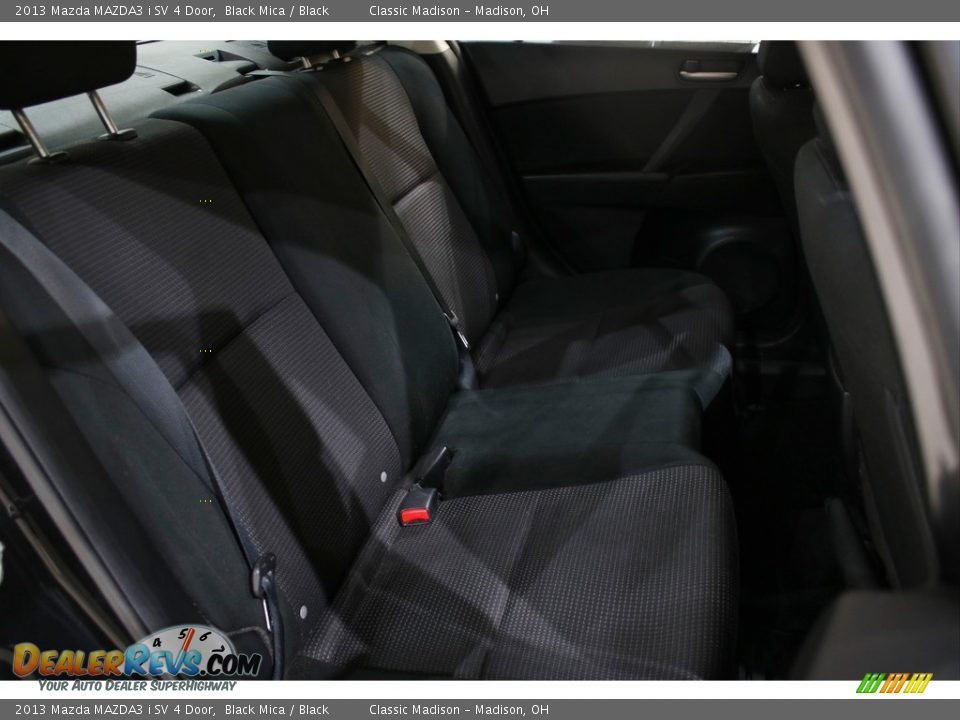 2013 Mazda MAZDA3 i SV 4 Door Black Mica / Black Photo #16