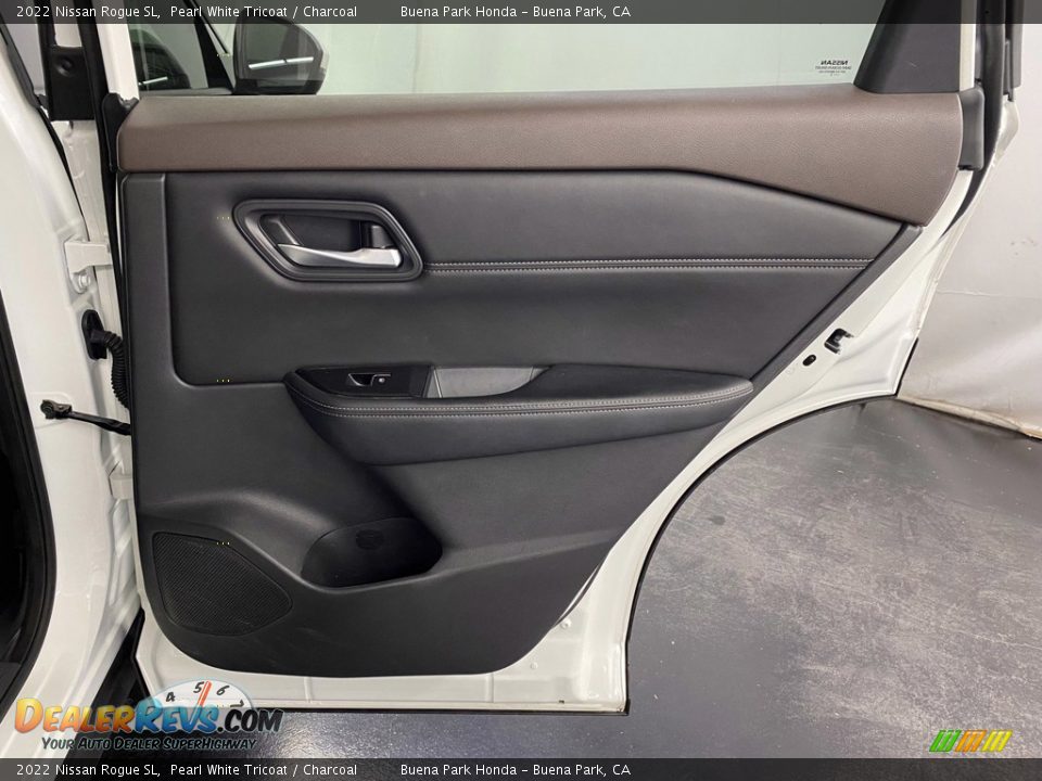 Door Panel of 2022 Nissan Rogue SL Photo #33