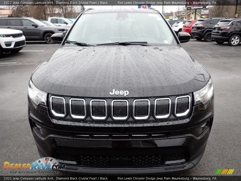 2022 Jeep Compass Latitude 4x4 Diamond Black Crystal Pearl / Black Photo #9