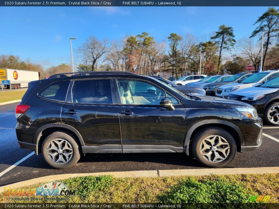 2020 Subaru Forester 2.5i Premium Crystal Black Silica / Gray Photo #4