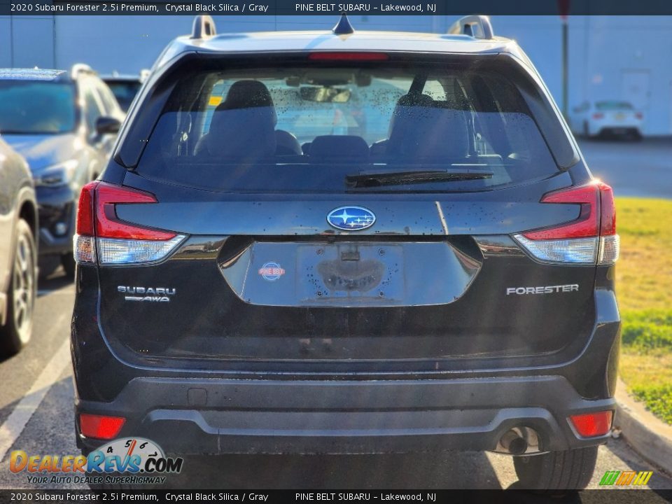 2020 Subaru Forester 2.5i Premium Crystal Black Silica / Gray Photo #8