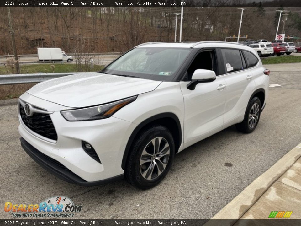 2023 Toyota Highlander XLE Wind Chill Pearl / Black Photo #7