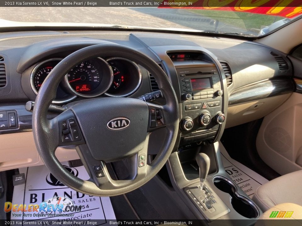 2013 Kia Sorento LX V6 Snow White Pearl / Beige Photo #13