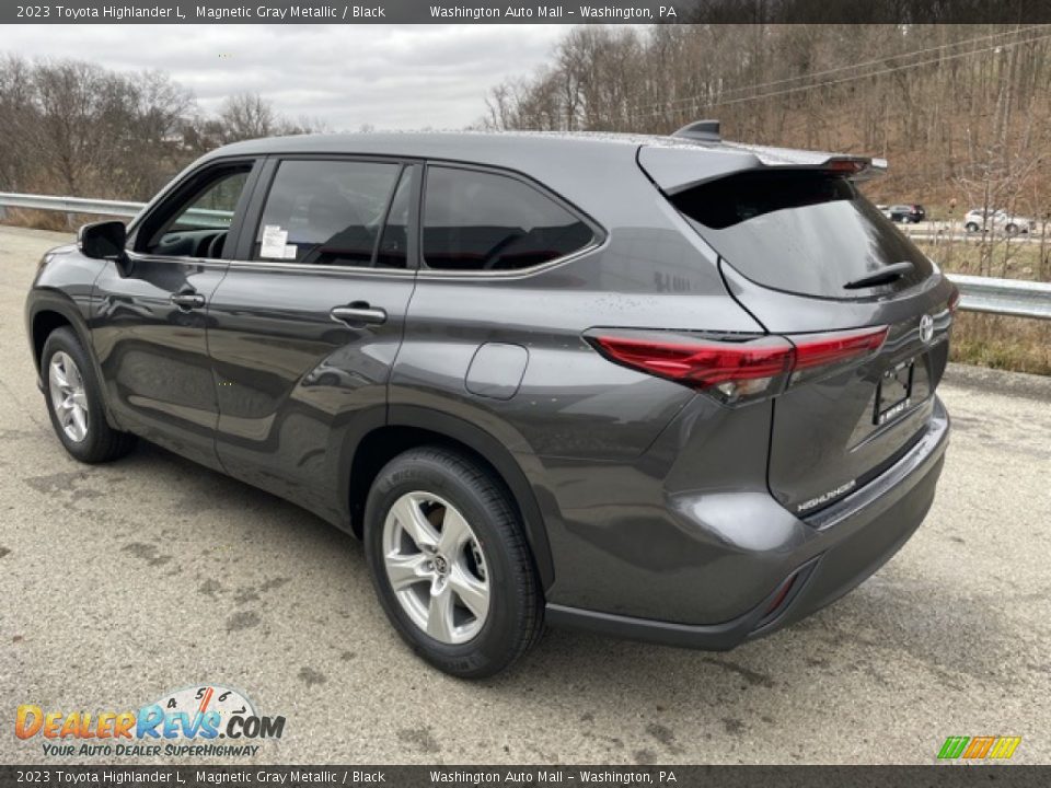 2023 Toyota Highlander L Magnetic Gray Metallic / Black Photo #2