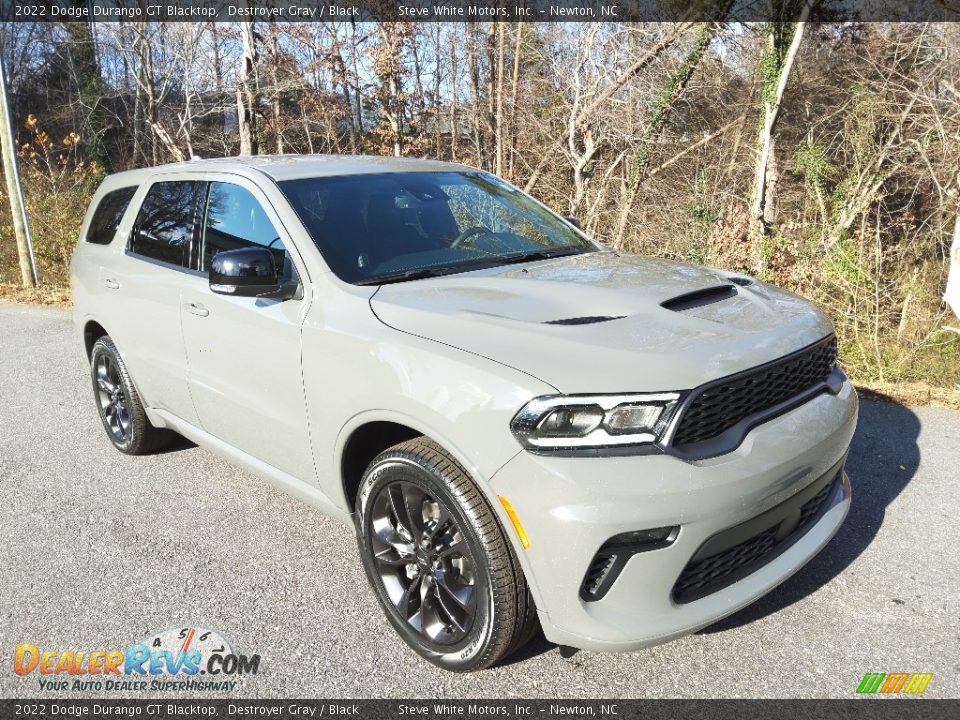 Front 3/4 View of 2022 Dodge Durango GT Blacktop Photo #4