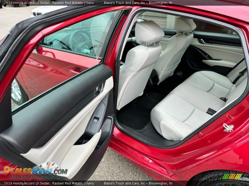 2019 Honda Accord LX Sedan Radiant Red Metallic / Ivory Photo #28