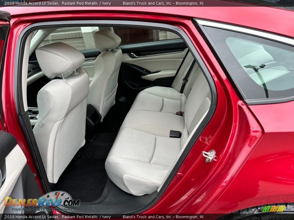 2019 Honda Accord LX Sedan Radiant Red Metallic / Ivory Photo #29