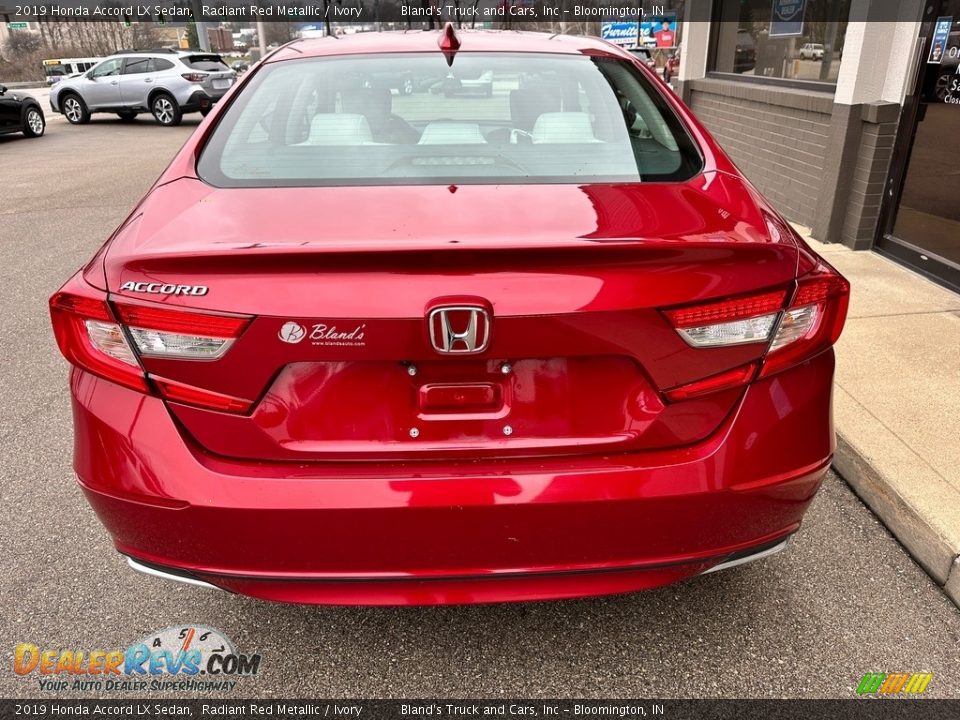 2019 Honda Accord LX Sedan Radiant Red Metallic / Ivory Photo #32