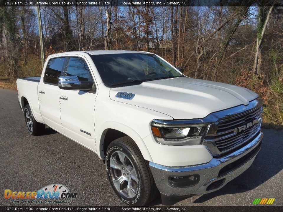 2022 Ram 1500 Laramie Crew Cab 4x4 Bright White / Black Photo #4