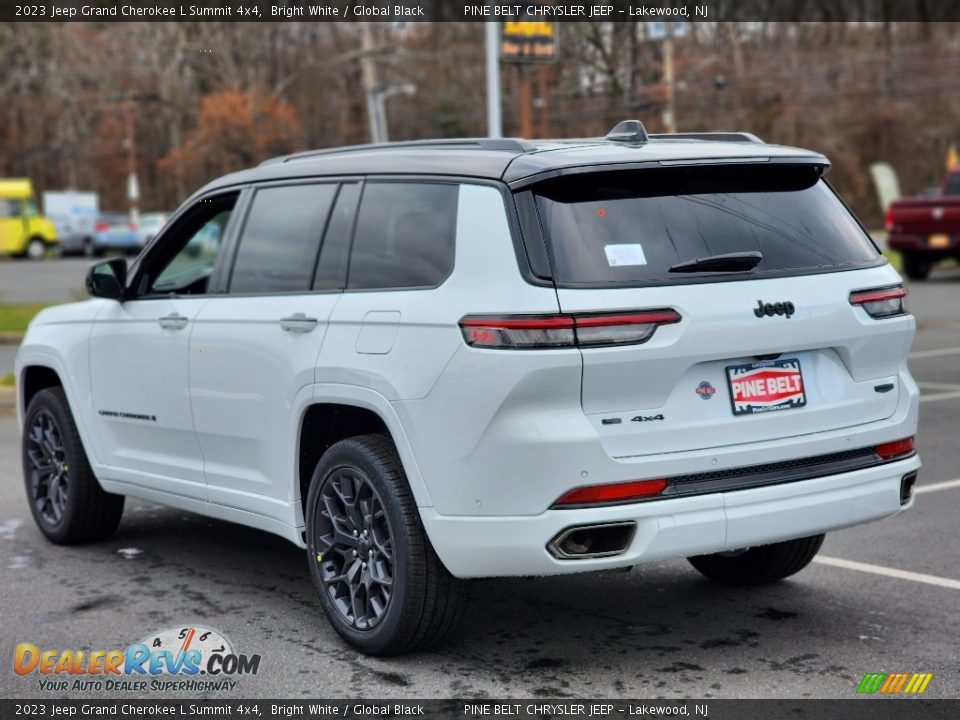 2023 Jeep Grand Cherokee L Summit 4x4 Bright White / Global Black Photo #4