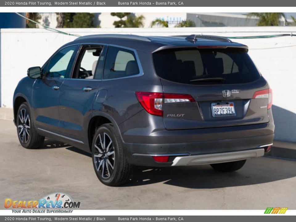 2020 Honda Pilot Touring Modern Steel Metallic / Black Photo #2