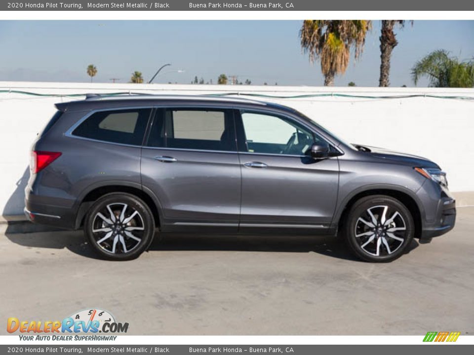 2020 Honda Pilot Touring Modern Steel Metallic / Black Photo #12