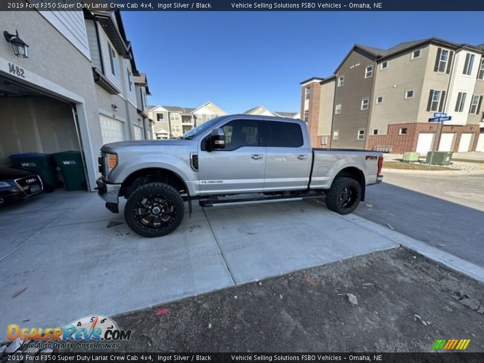 2019 Ford F350 Super Duty Lariat Crew Cab 4x4 Ingot Silver / Black Photo #2