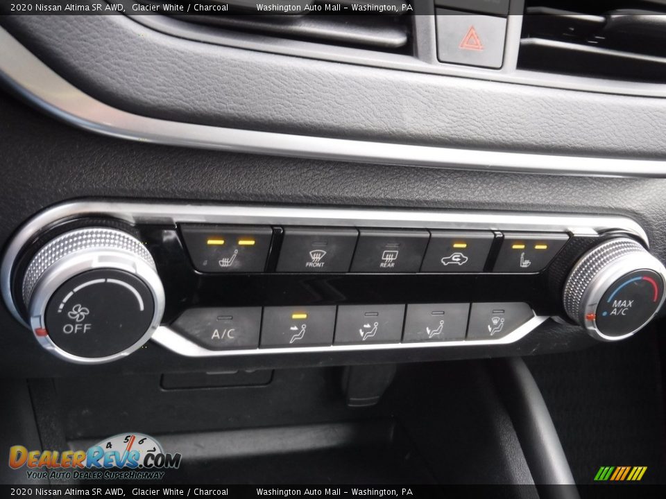 Controls of 2020 Nissan Altima SR AWD Photo #6