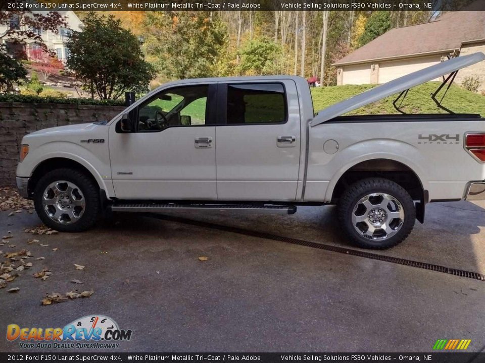 2012 Ford F150 Lariat SuperCrew 4x4 White Platinum Metallic Tri-Coat / Pale Adobe Photo #2