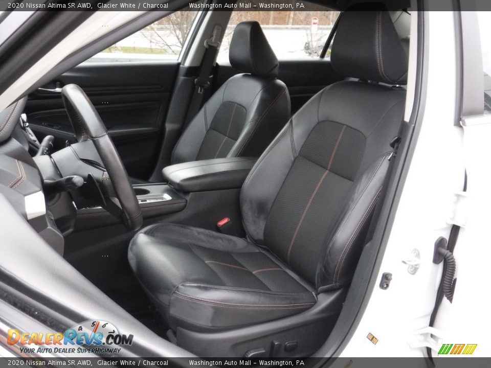 Front Seat of 2020 Nissan Altima SR AWD Photo #23