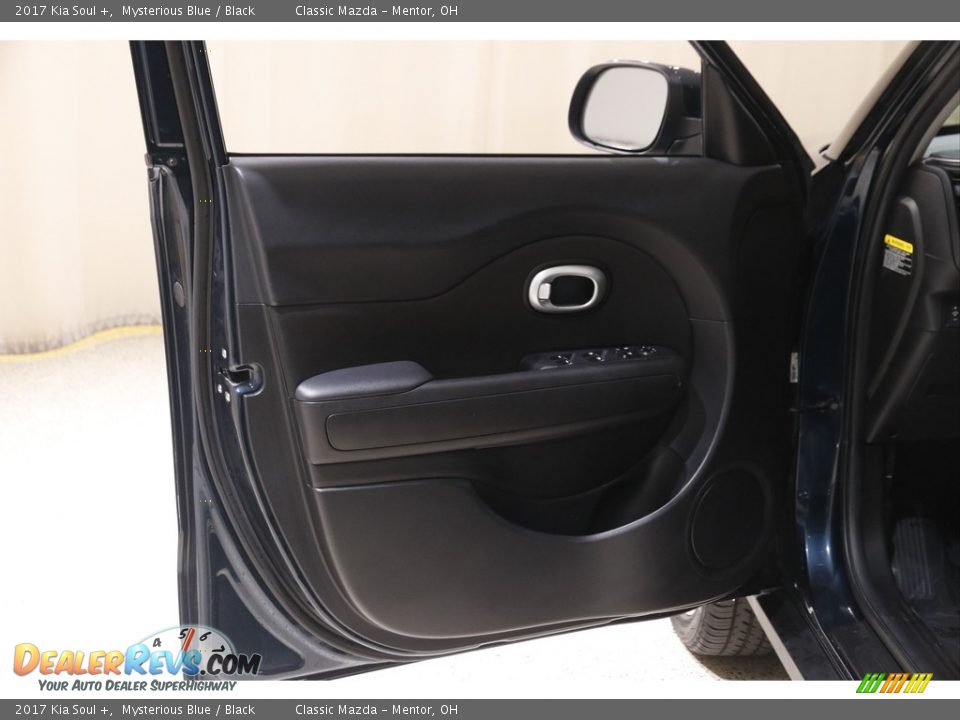 2017 Kia Soul + Mysterious Blue / Black Photo #4