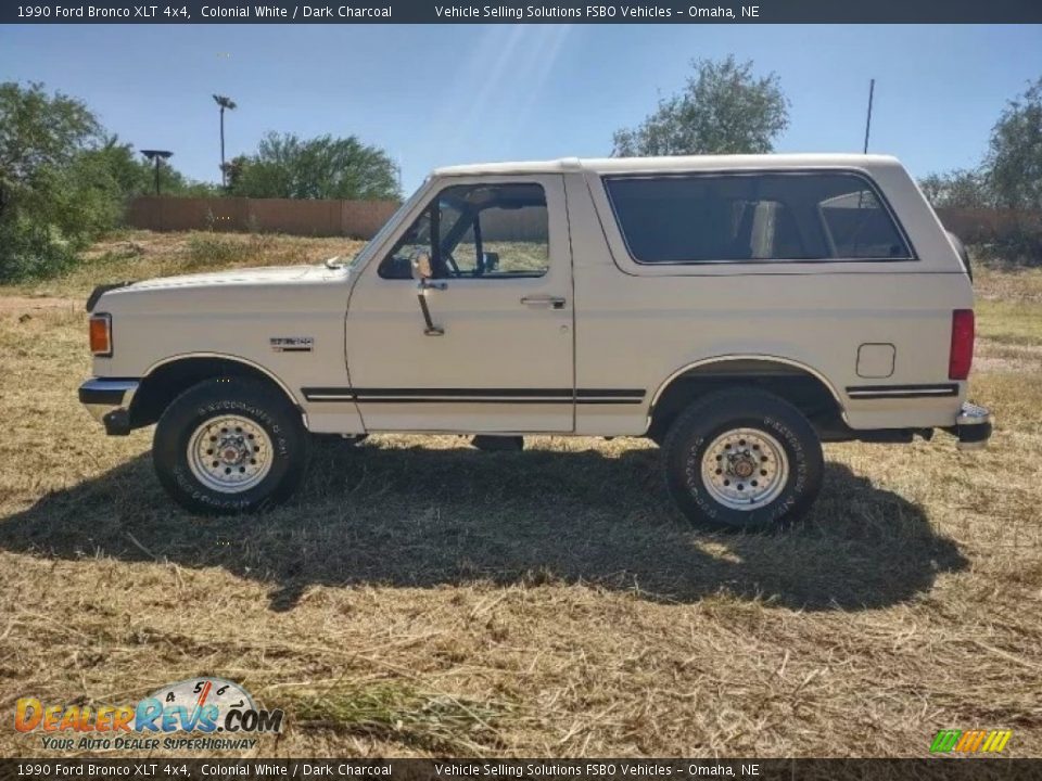 1990 Ford Bronco XLT 4x4 Colonial White / Dark Charcoal Photo #1