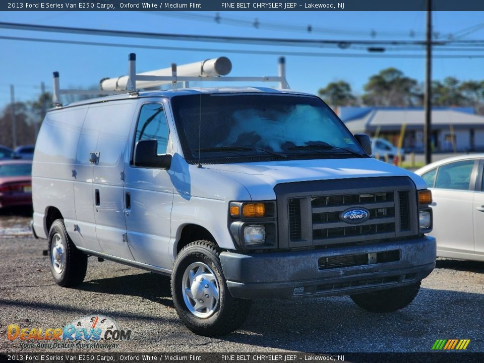 2013 Ford E Series Van E250 Cargo Oxford White / Medium Flint Photo #3