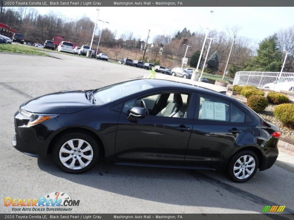 2020 Toyota Corolla LE Black Sand Pearl / Light Gray Photo #12