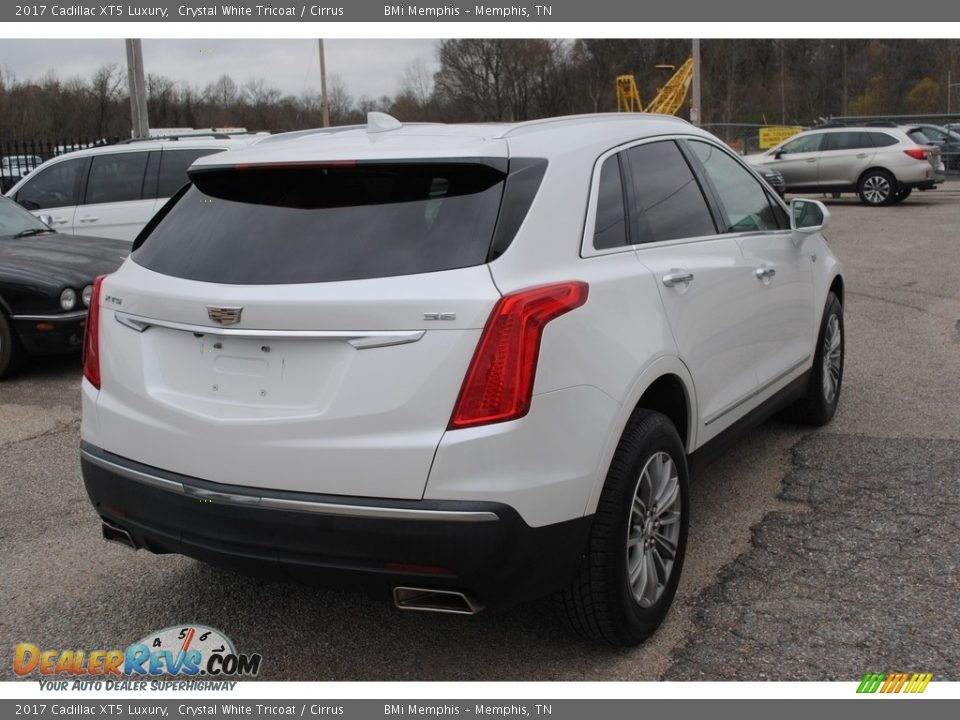 2017 Cadillac XT5 Luxury Crystal White Tricoat / Cirrus Photo #5