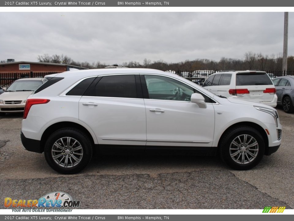 2017 Cadillac XT5 Luxury Crystal White Tricoat / Cirrus Photo #6