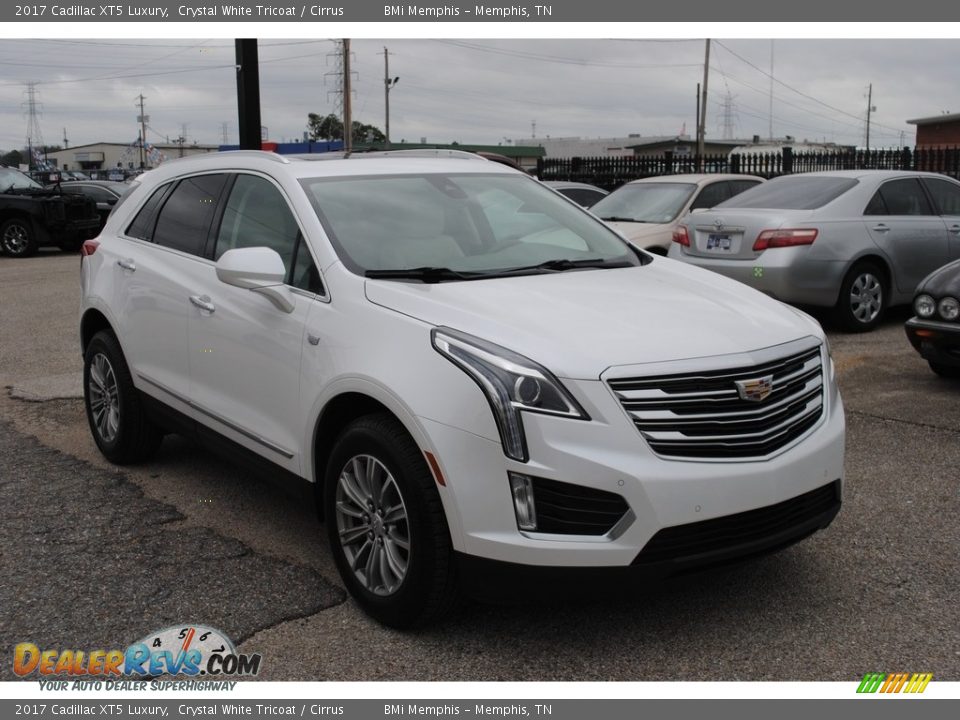 2017 Cadillac XT5 Luxury Crystal White Tricoat / Cirrus Photo #7