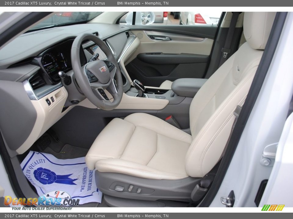 2017 Cadillac XT5 Luxury Crystal White Tricoat / Cirrus Photo #11