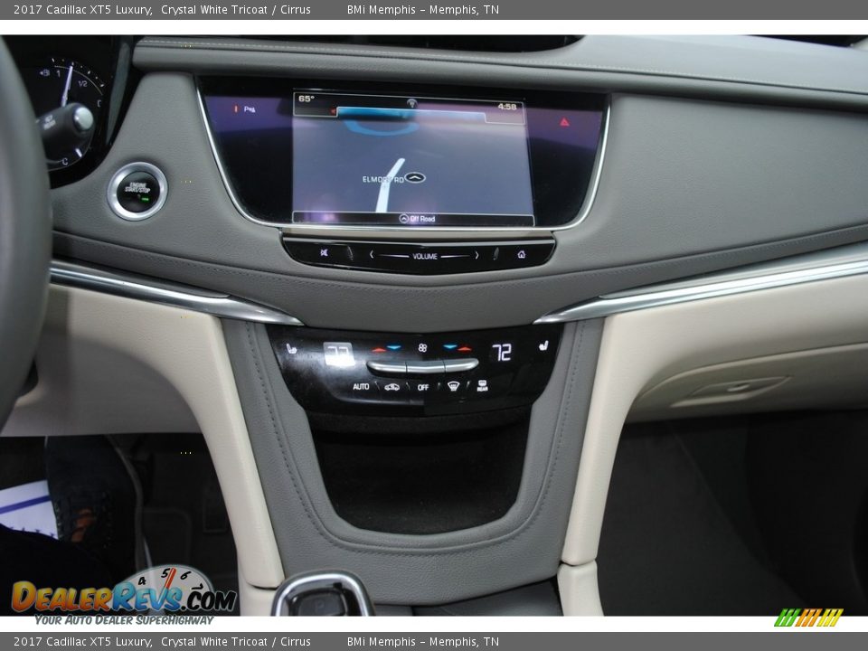 2017 Cadillac XT5 Luxury Crystal White Tricoat / Cirrus Photo #17