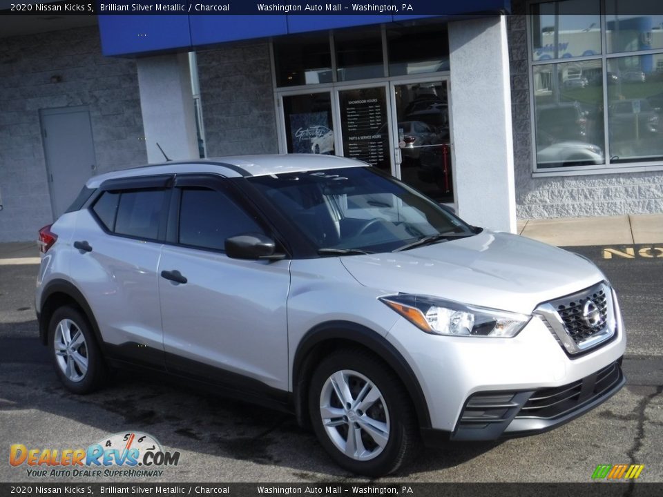 2020 Nissan Kicks S Brilliant Silver Metallic / Charcoal Photo #1