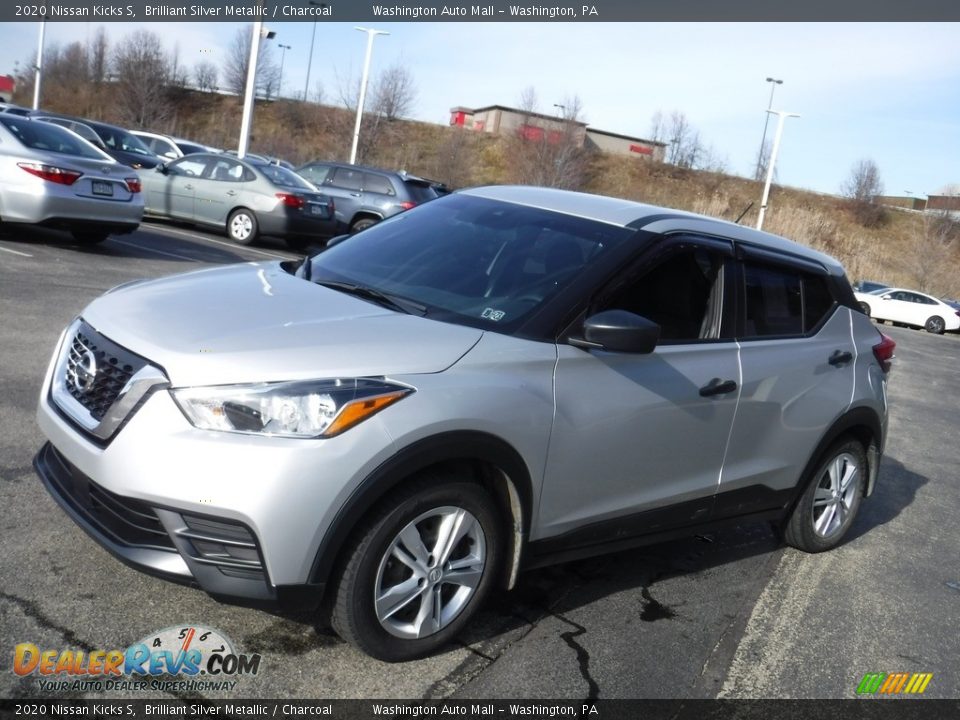 2020 Nissan Kicks S Brilliant Silver Metallic / Charcoal Photo #5