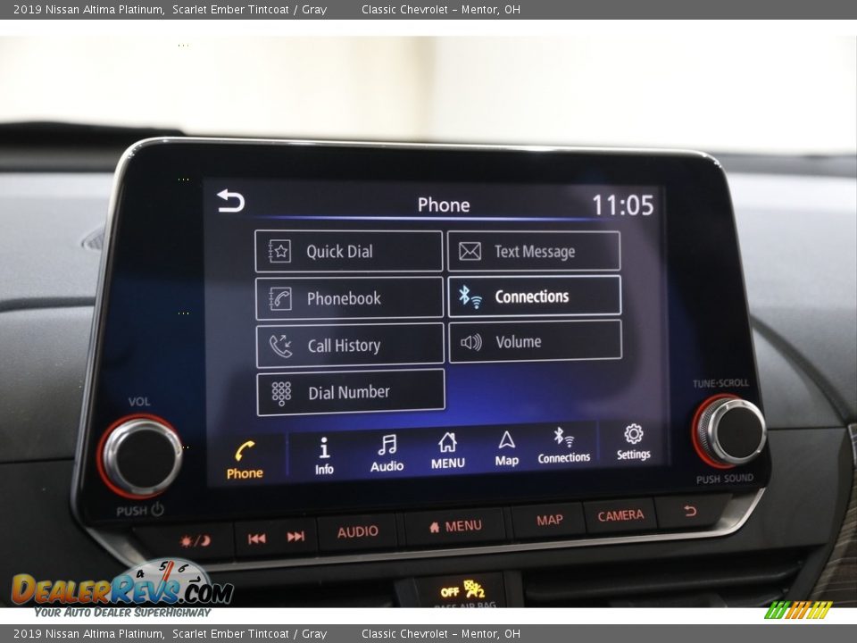 Controls of 2019 Nissan Altima Platinum Photo #11