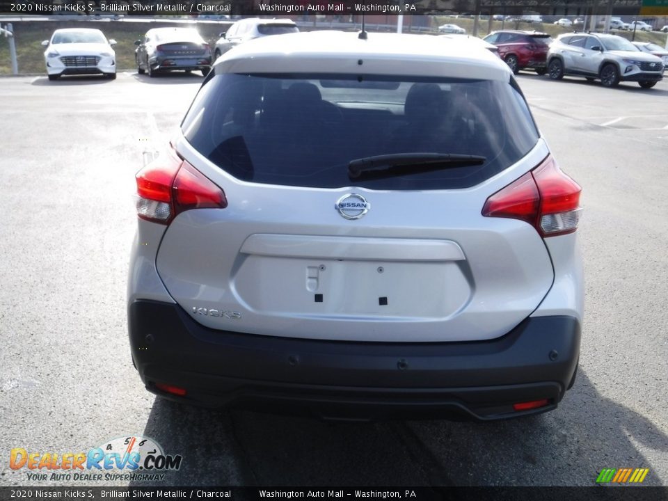 2020 Nissan Kicks S Brilliant Silver Metallic / Charcoal Photo #8