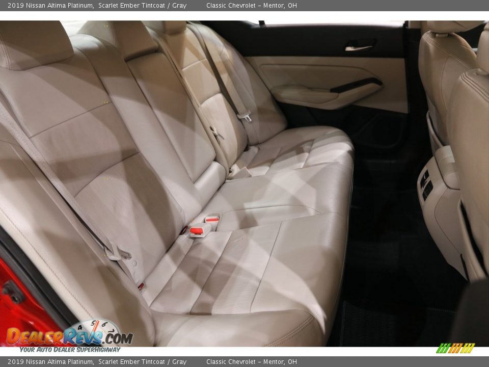 Rear Seat of 2019 Nissan Altima Platinum Photo #18