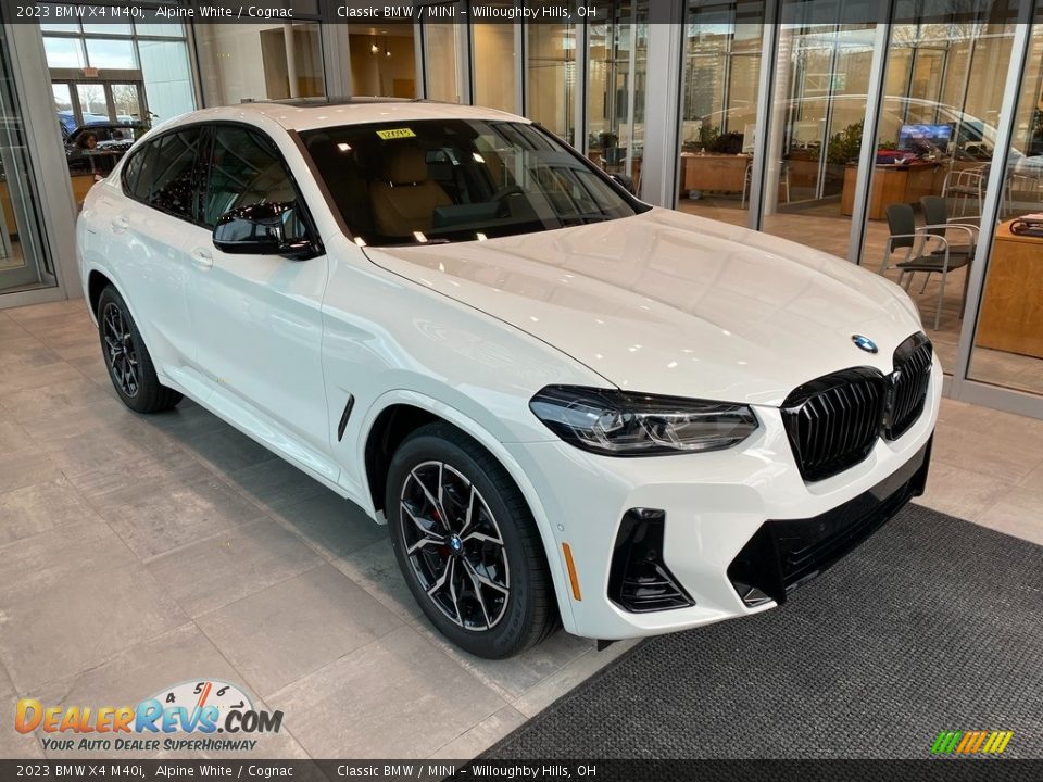 2023 BMW X4 M40i Alpine White / Cognac Photo #1